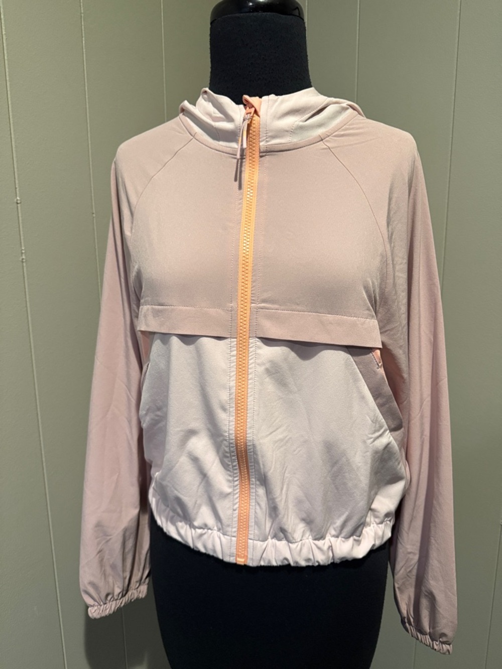 B40 Athleta Girl Large/12 Two-Tone Pale Pink & Peach Hooded Utility Jacket